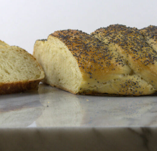 Braided Bread with Poppy Seeds