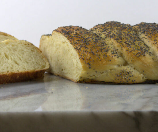 Braided Bread with Poppy Seeds