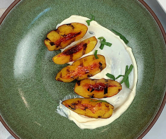 Grilled Peaches on Mascarpone Cream